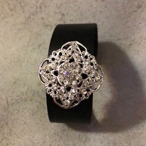 Unique‎ Black Leather Cuff with Rhinestones